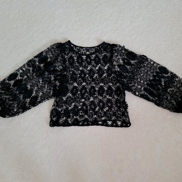 Zara lace cut out top Size M NWOT - Picture 1 of 8